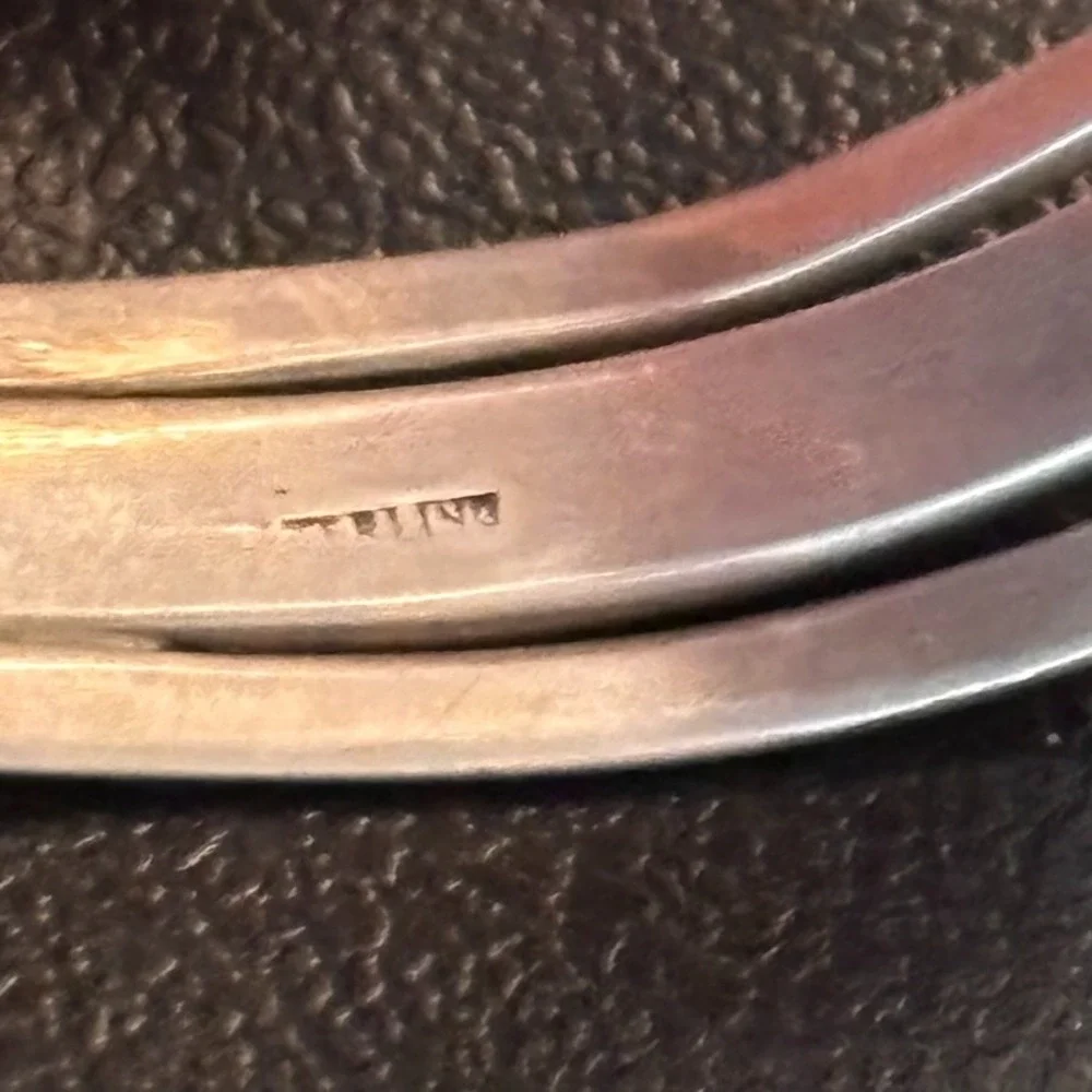 Vintage Scrimshaw Carved Floral Sterling Silver Cuff Bracelet size 6.75 Classic